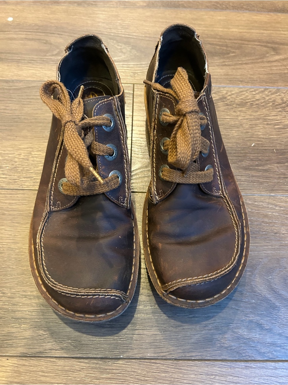 Clarks Funny Dream Artisan leather chukka ankle boots Women’s size 10 / 41.5